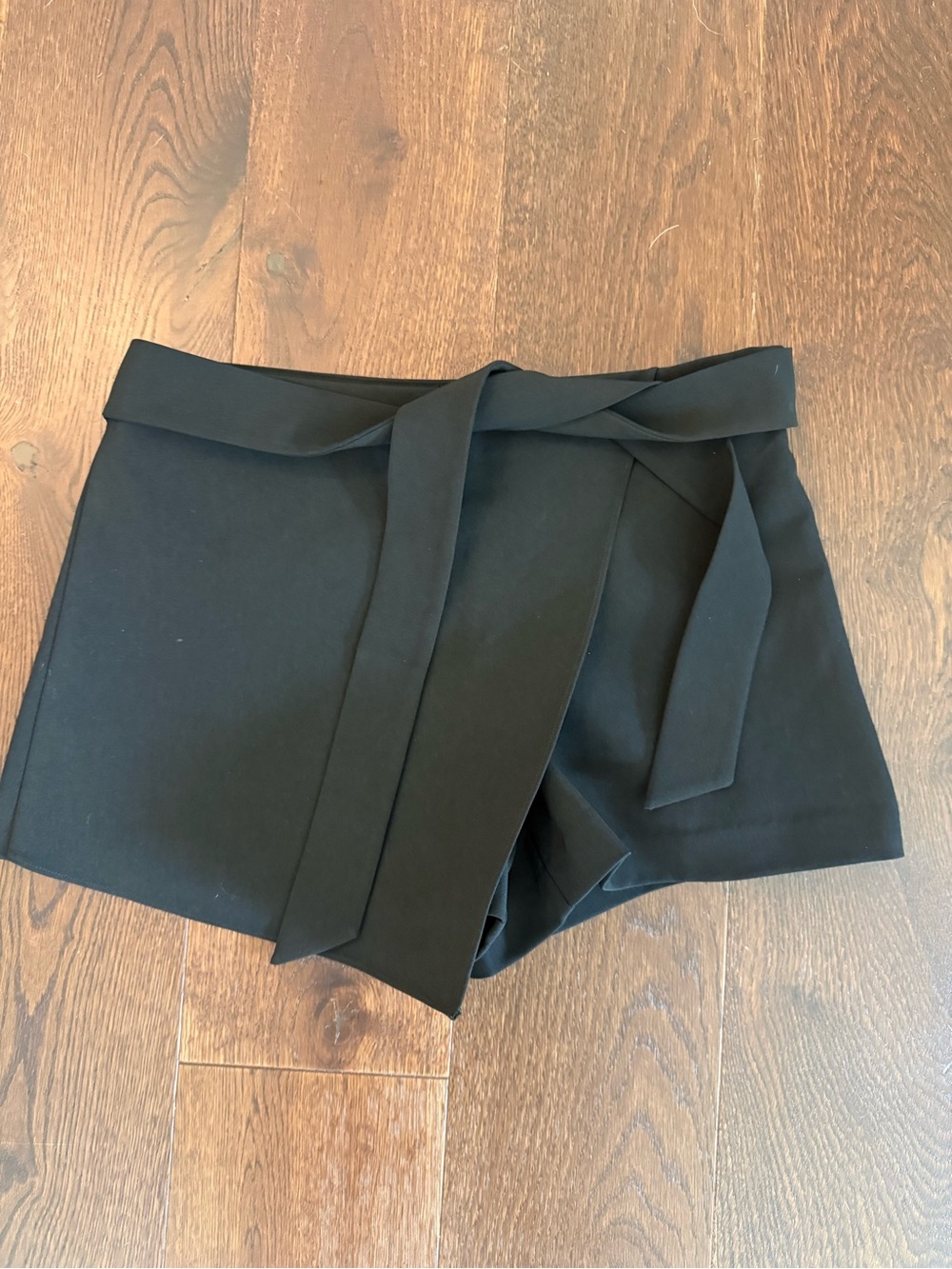 Parker Tie-Waist Women’s Skort